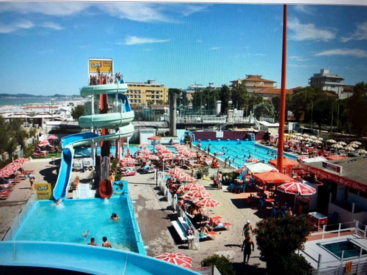 Hotel Niagara Riccione Eksteriør bilde